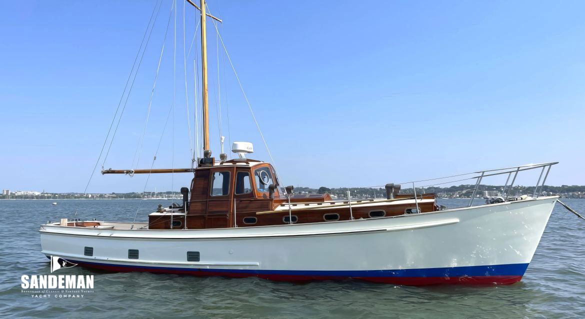 John E. Powell 37 ft Motor Yacht 1956/2018 - Sandeman Yacht Company
