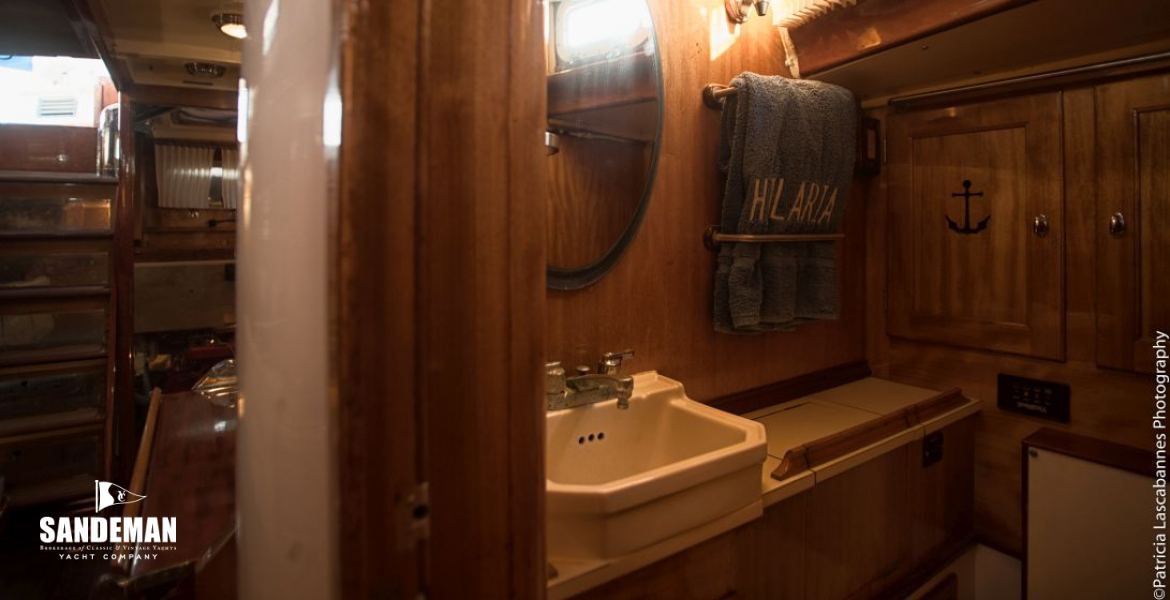 Fwd WC compartment view aft