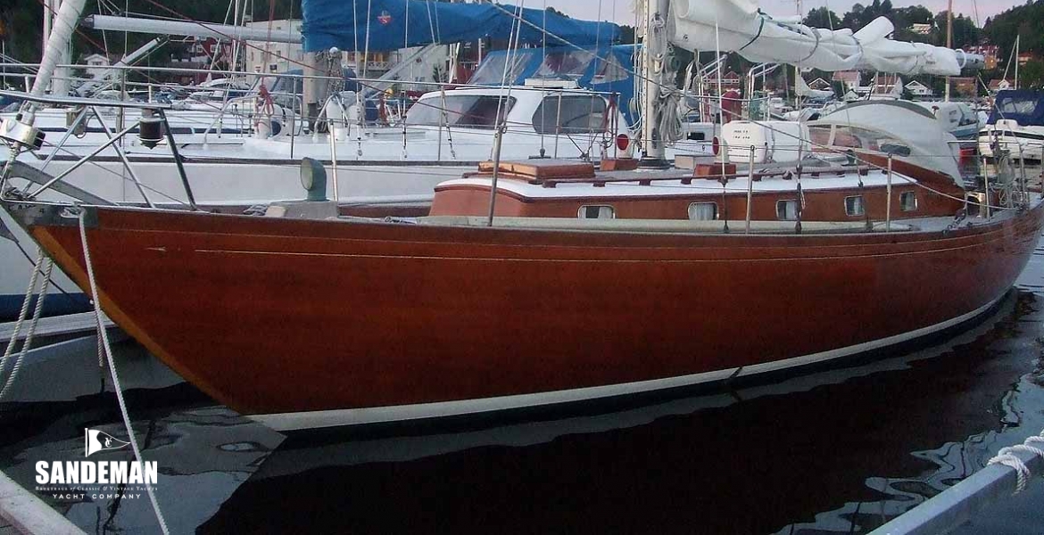 02 Port bow.jpg