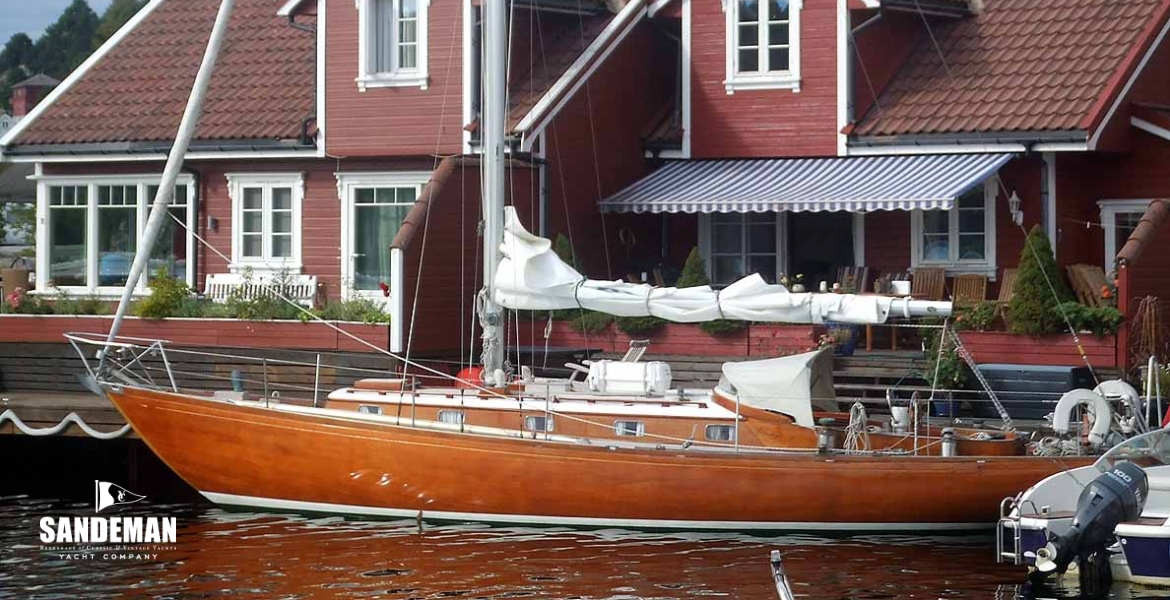 03 Alongside abeam.jpg