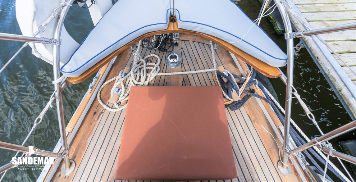 Aft deck view aft