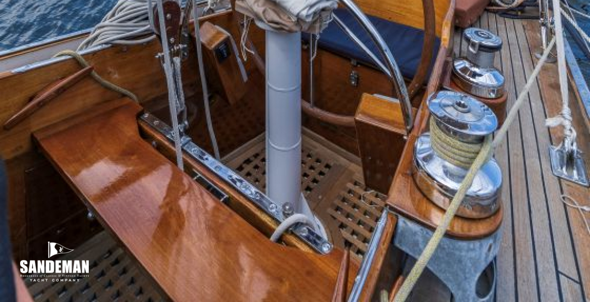 Cockpit view aft