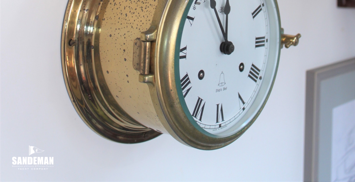 Ship's barometer and clock