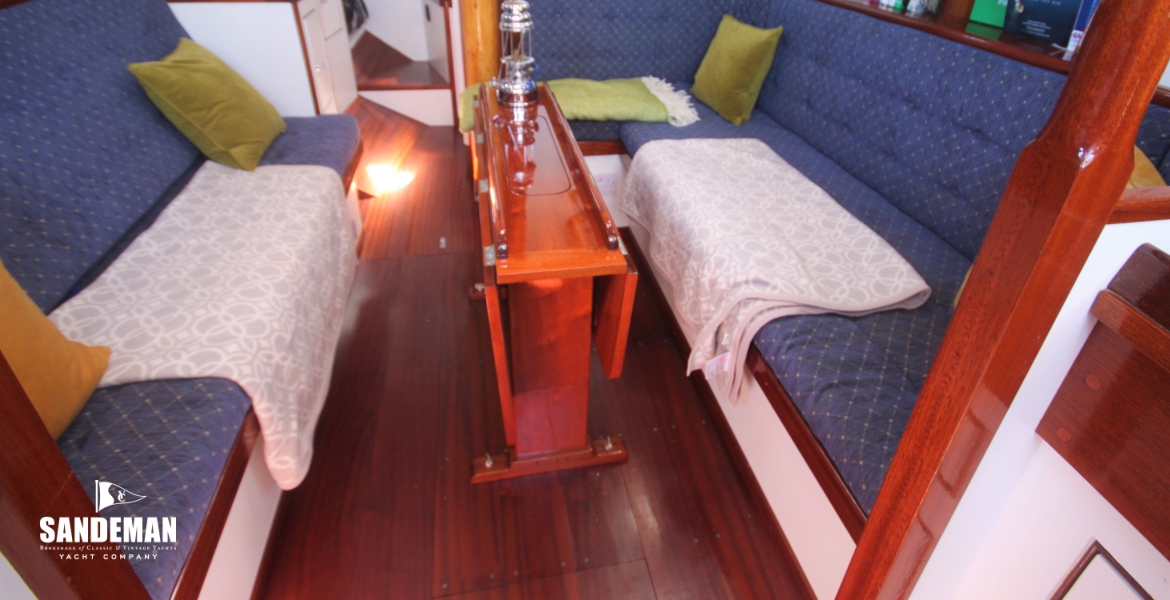 Saloon view fwd