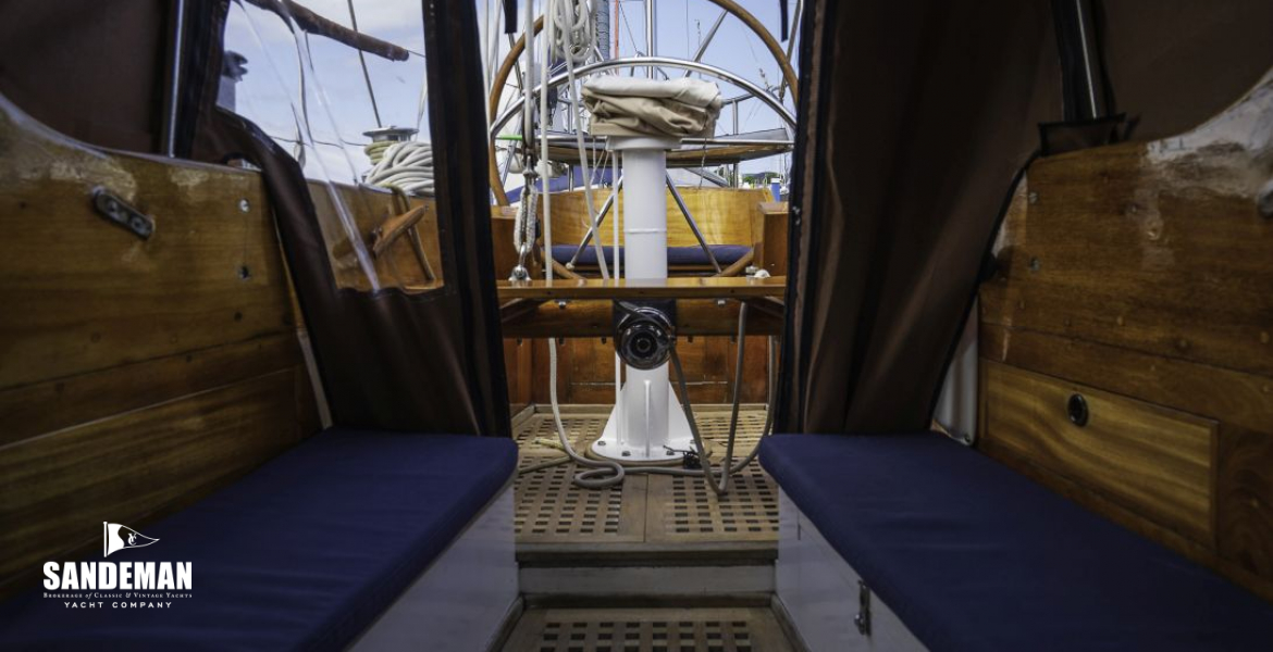 Cockpit view aft 