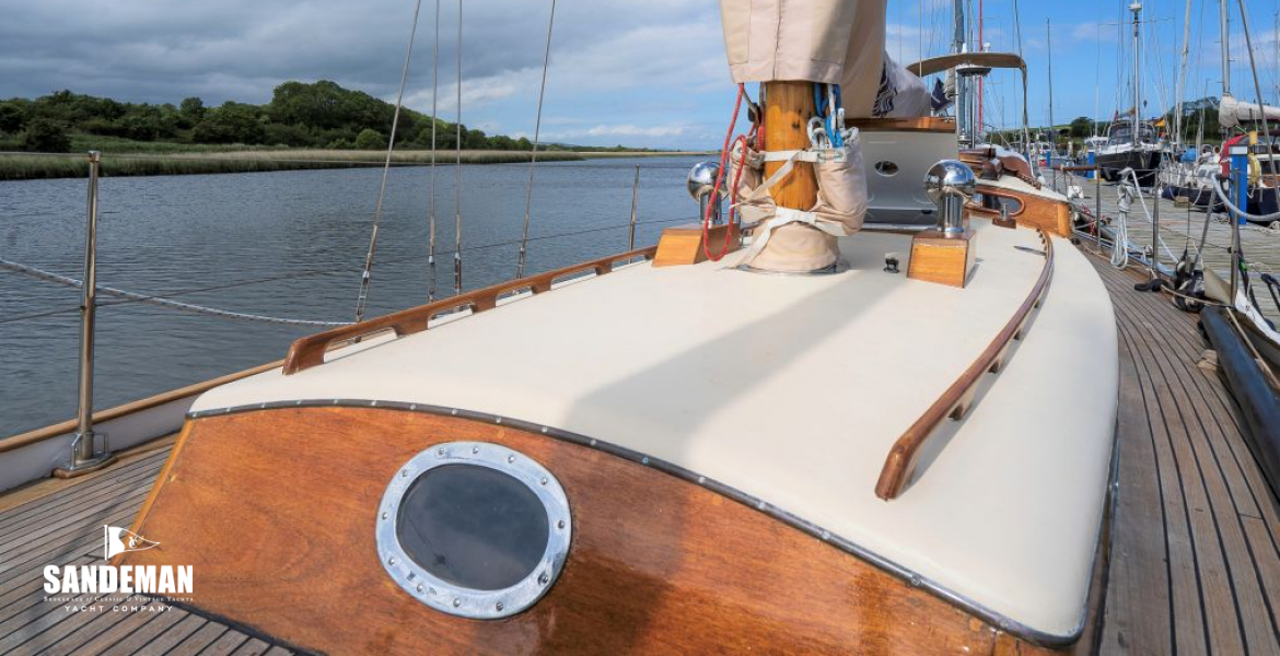 Trunk cabin view aft