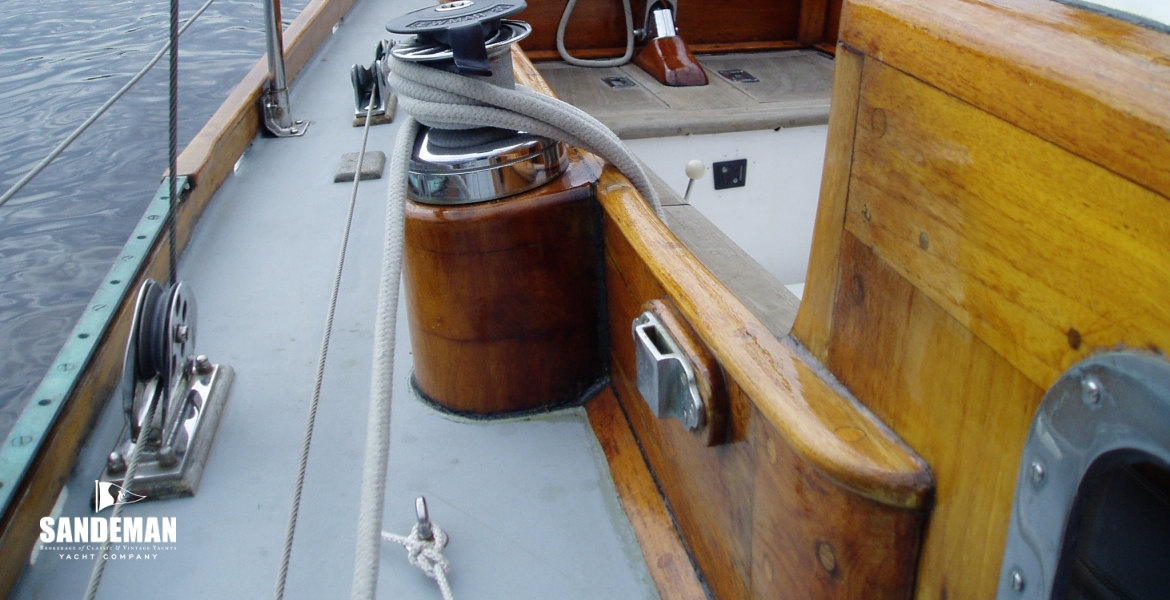 11Sidedeckdetail.JPG