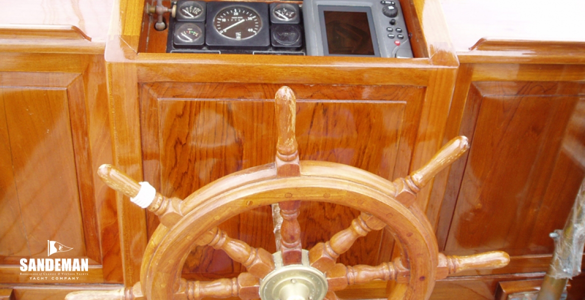 10Wheelinstruments.JPG