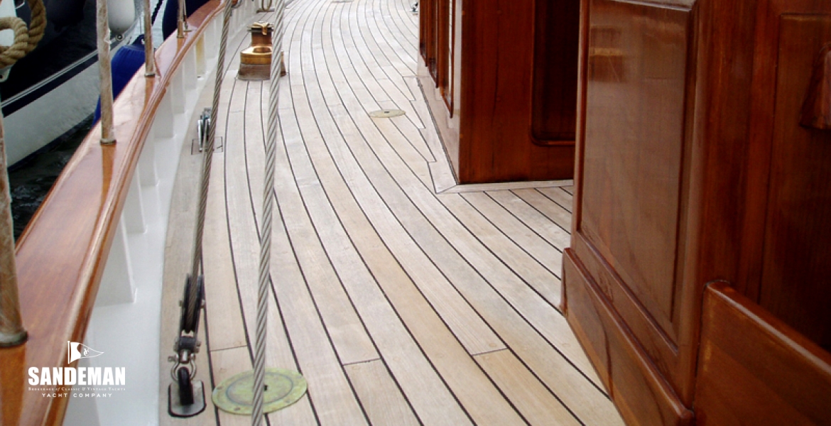 11Portsidedeck.JPG