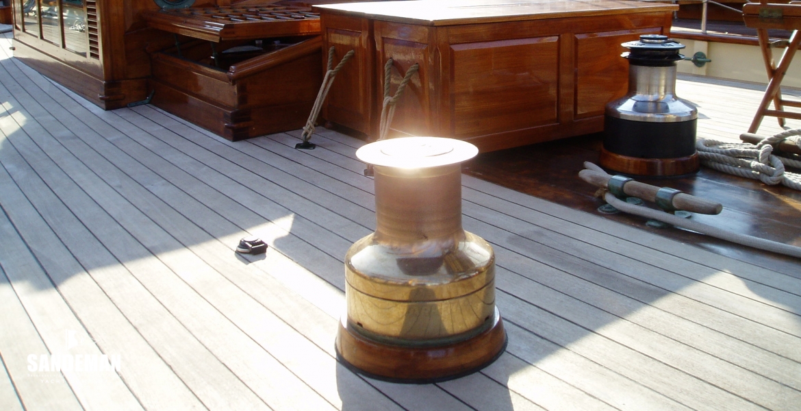 23Deckhousevaft.JPG