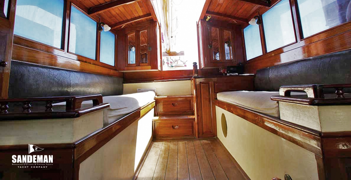 41Deckhouseexit.jpg