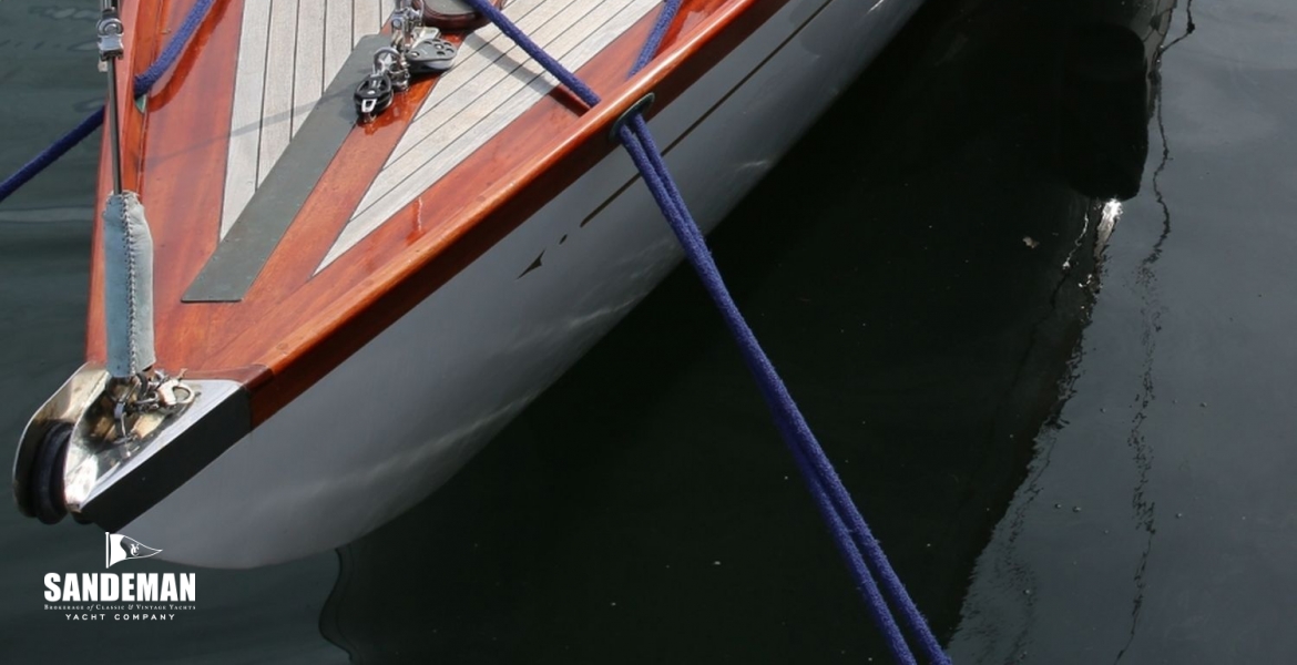 09 Port bow looking aft