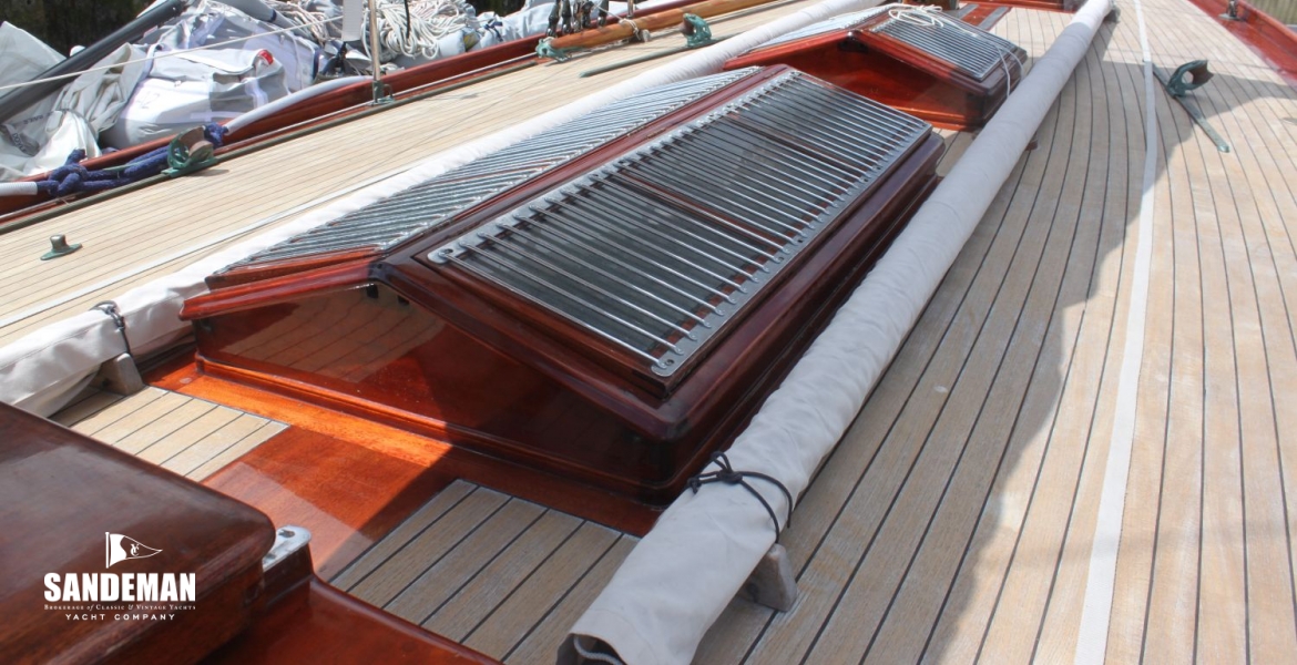 16 Stbd sidedeck