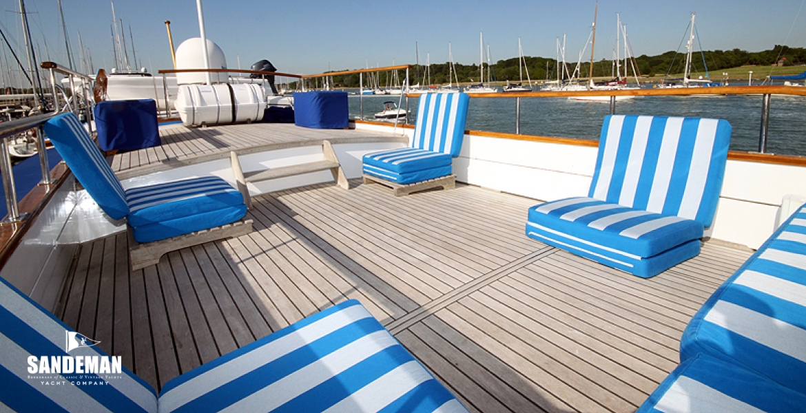 07Sundeck.jpg