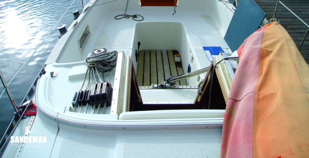 06Cockpitviewaft.JPG