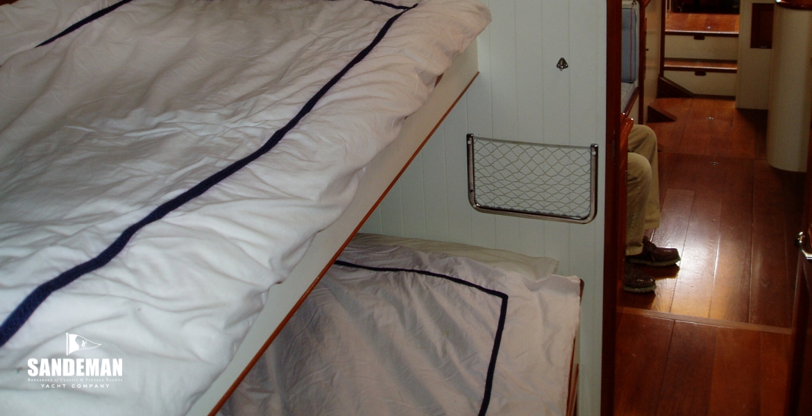 22Forardcabinviewaft.jpg