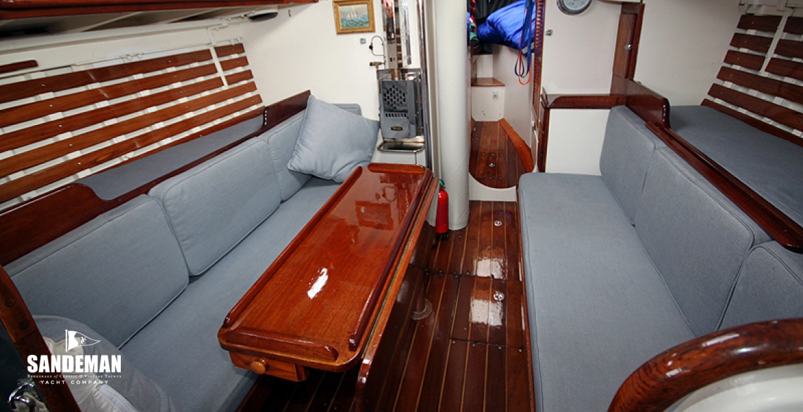 18MainSaloon.jpg