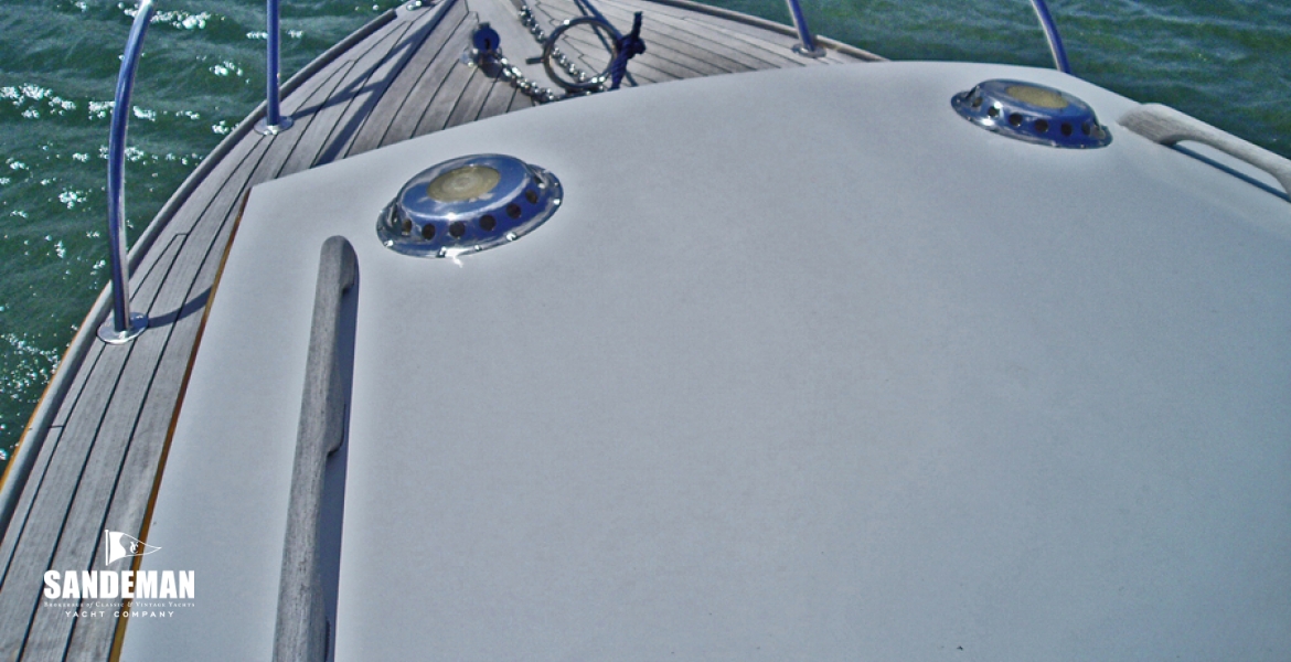 10Coachrooftoforedeck.JPG