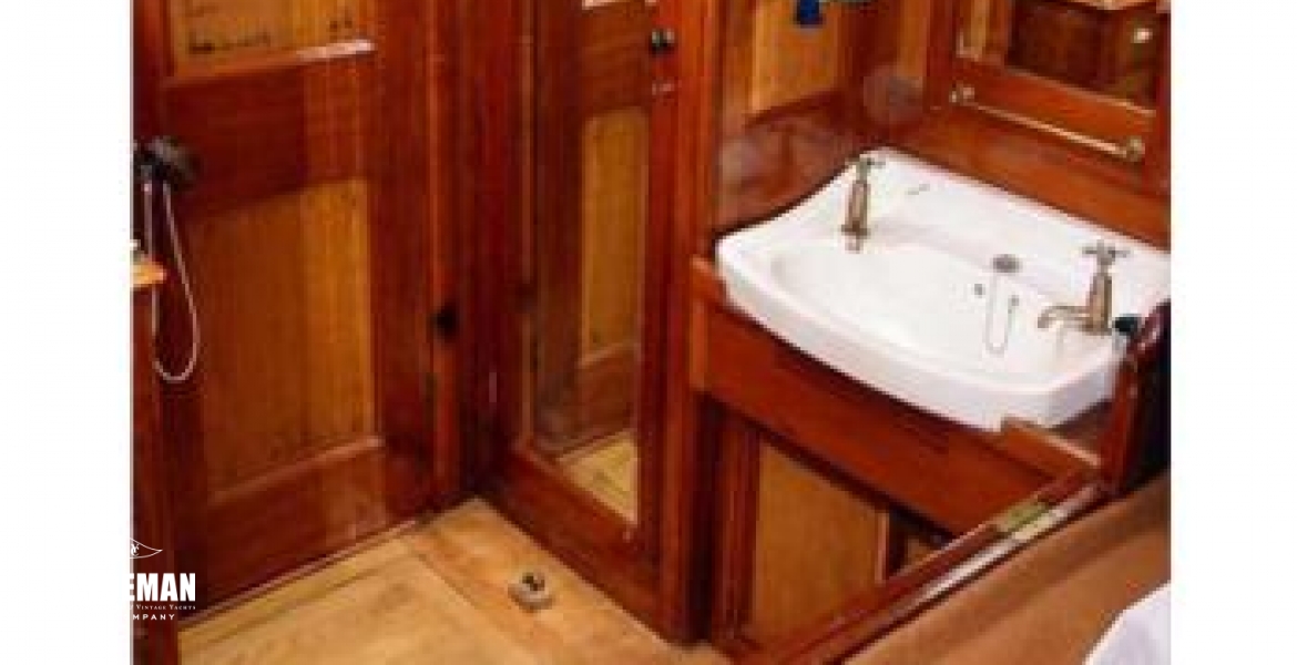 28Showerandbasin.jpg
