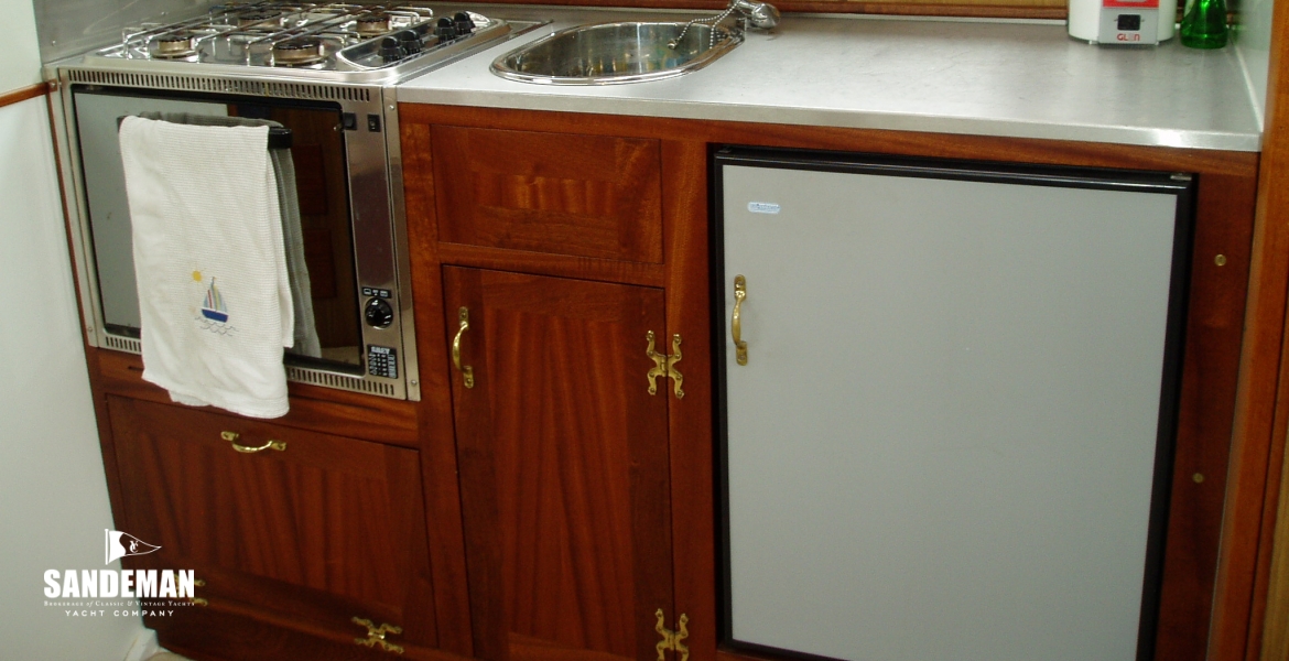 19Galley.JPG