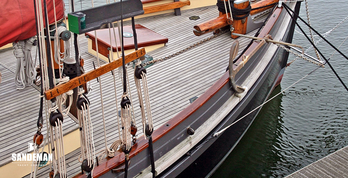 09Foredeck.jpg