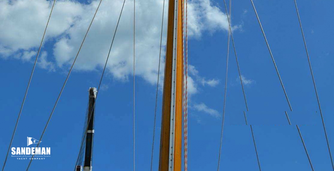 11Mast.jpg