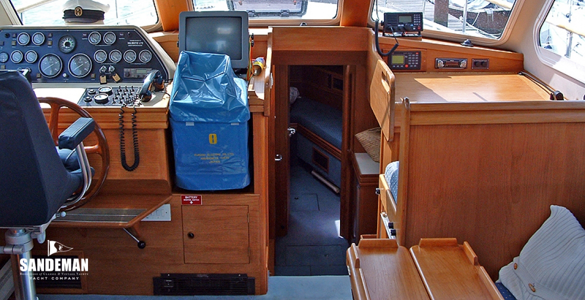 14Maincockpit.jpg