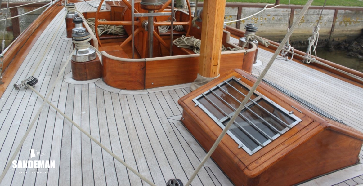 28 Mizzen v aft