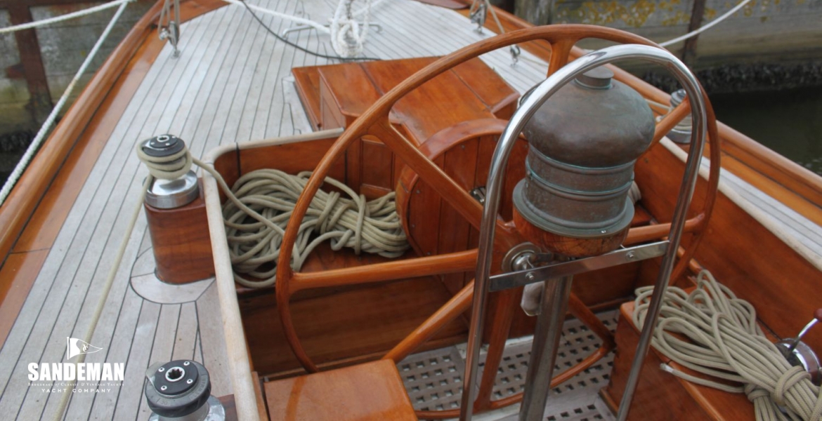 31 Helm v aft