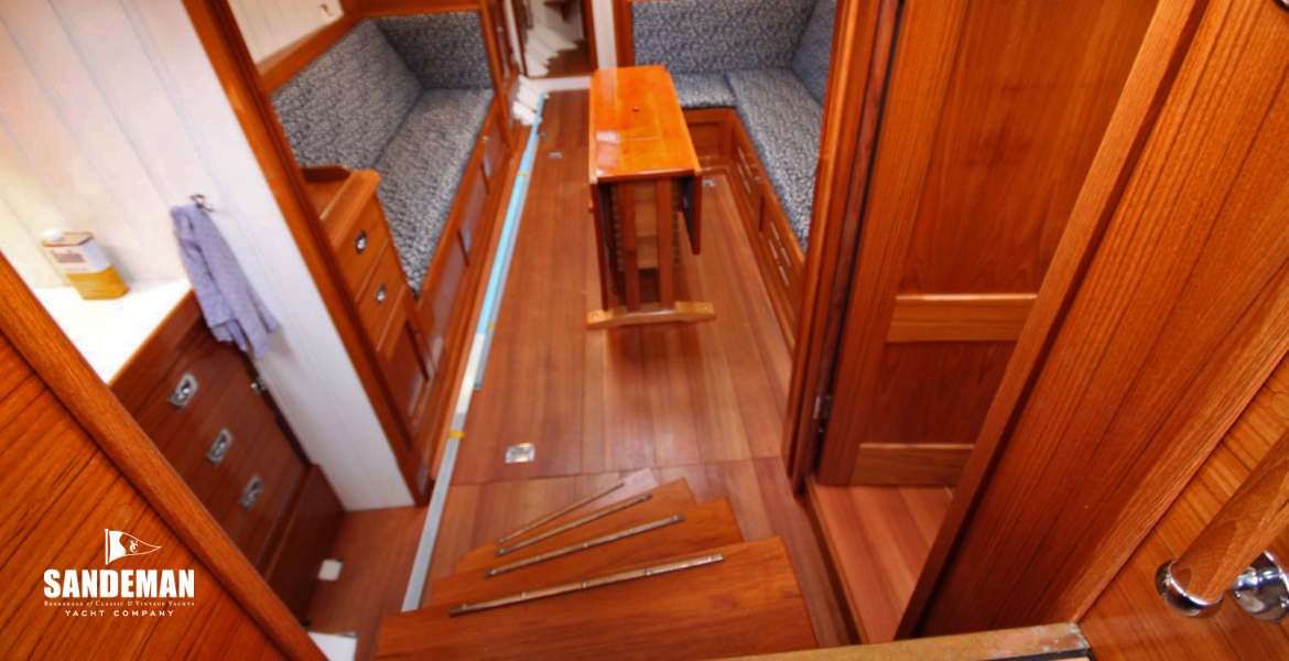 39 Companionway