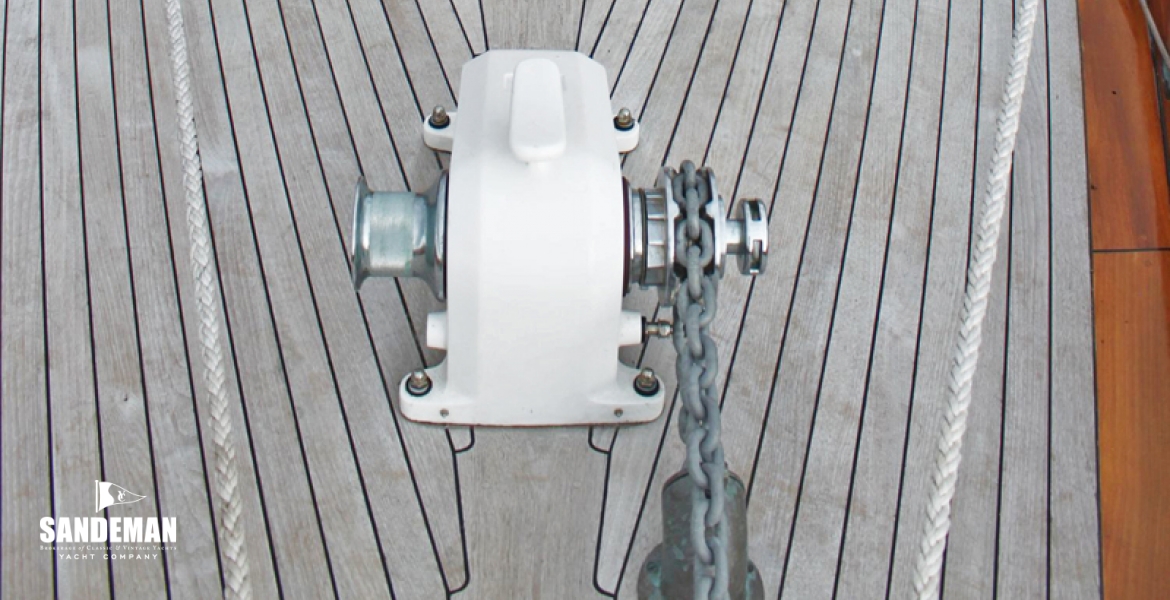 25 Foredeck v aft