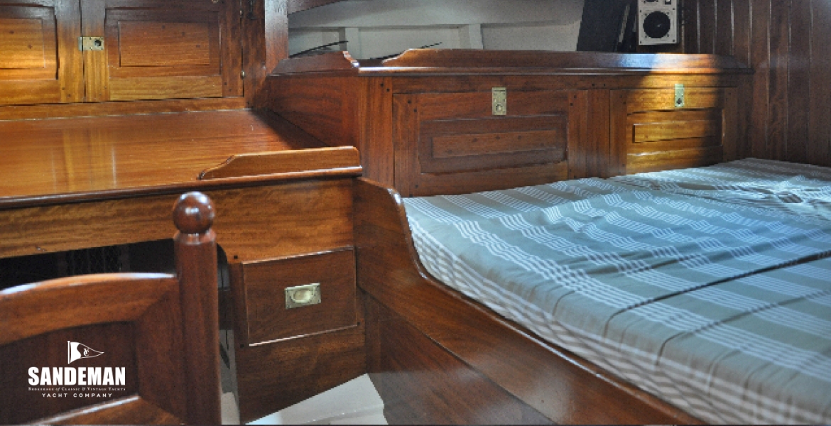 35 Owners berth aft.jpg