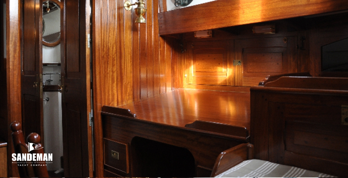 37 Owners cabin to en suite.jpg