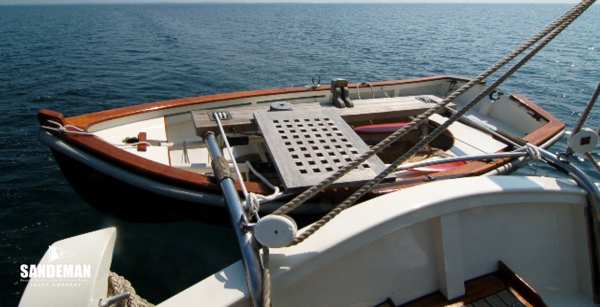 41 Tender aft.jpg
