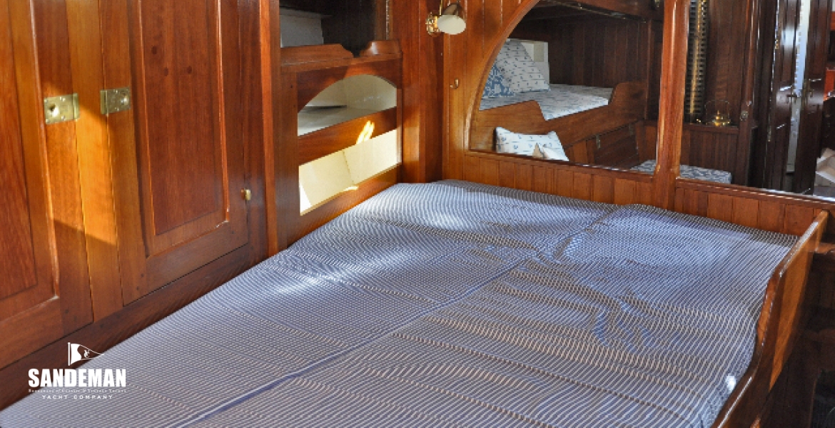28 Stbd Fore berth open view aft.jpg