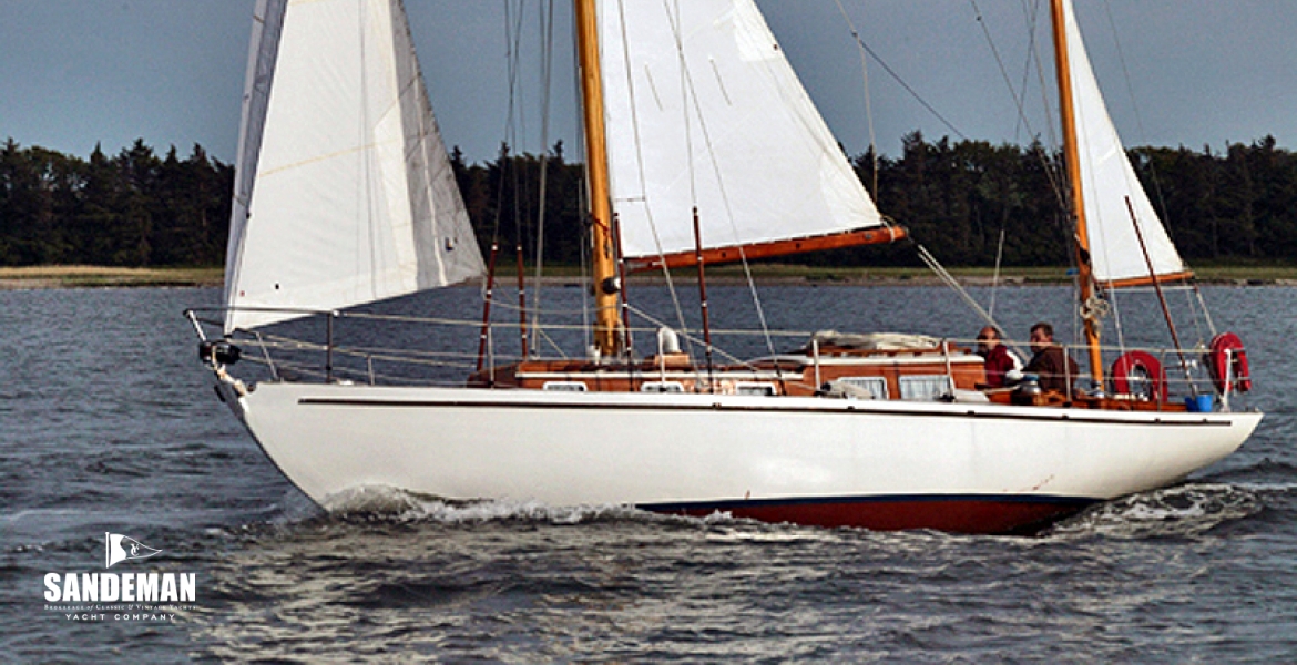 02Undersail.jpg
