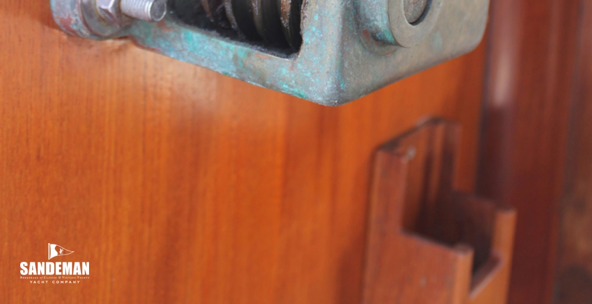 41Centreboardliftgear.jpg
