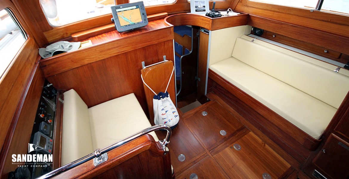 Deckhouse fwd