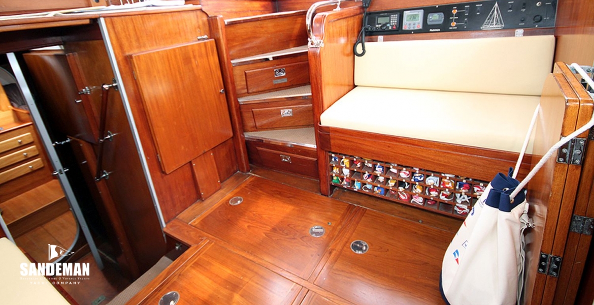 Deckhouse exit