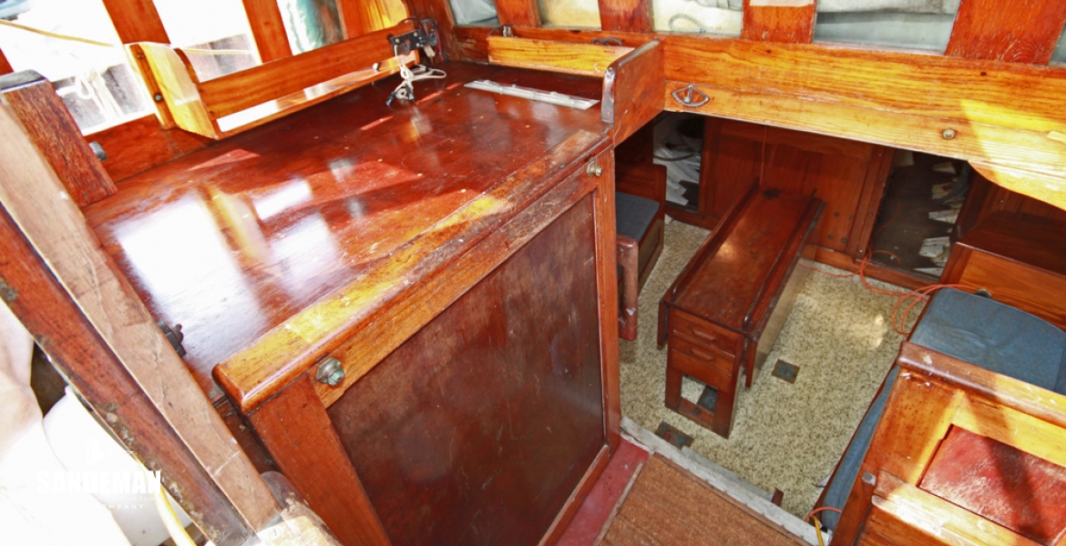 16Deckhouse.jpg