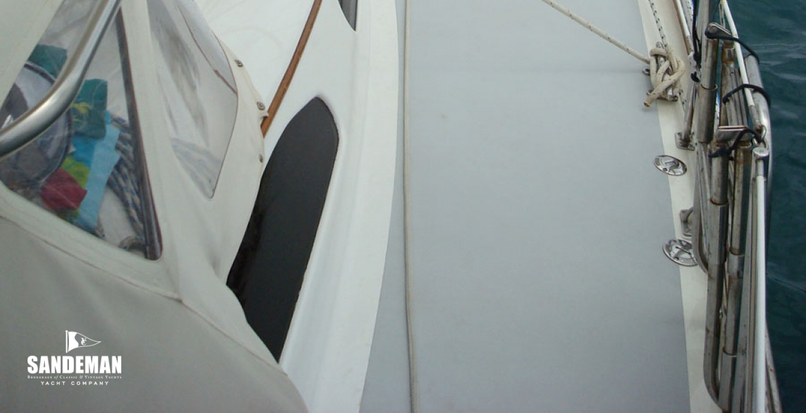 07Stbdsidedeck.jpg