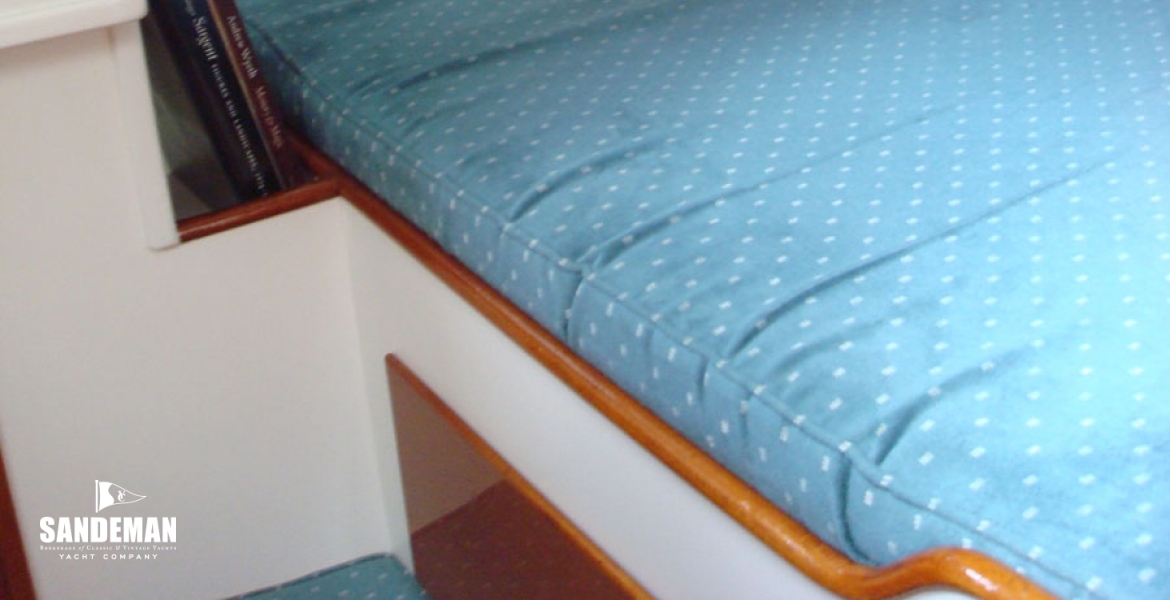 25Aftcabin.jpg