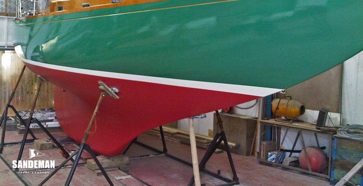 Ashore stbd bow