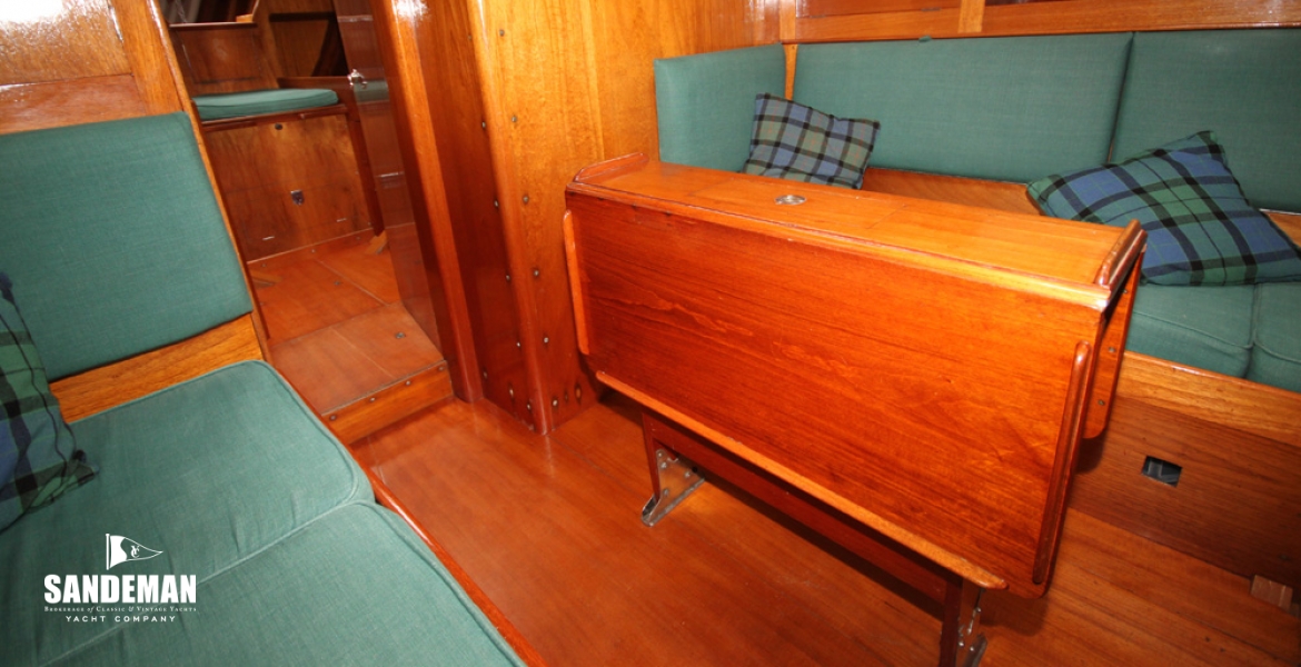 Saloon stbd fwd