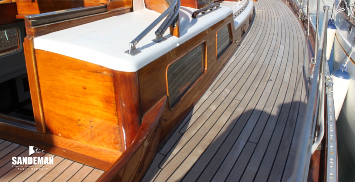 05Stbdsidedeck.jpg