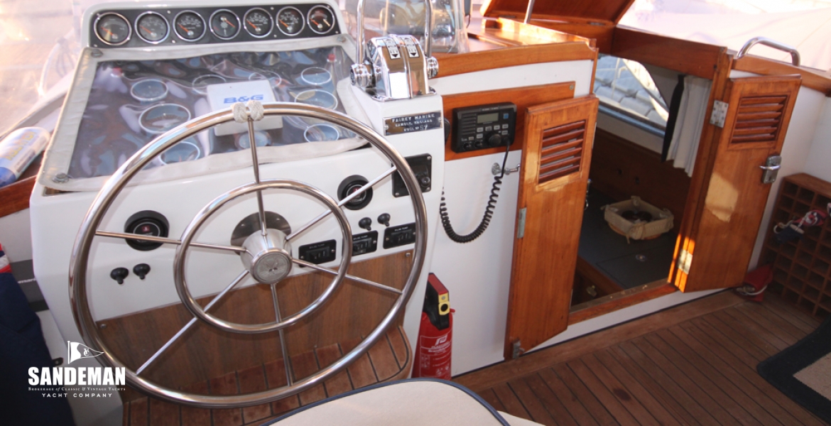 22 Helm and access fwd.jpg