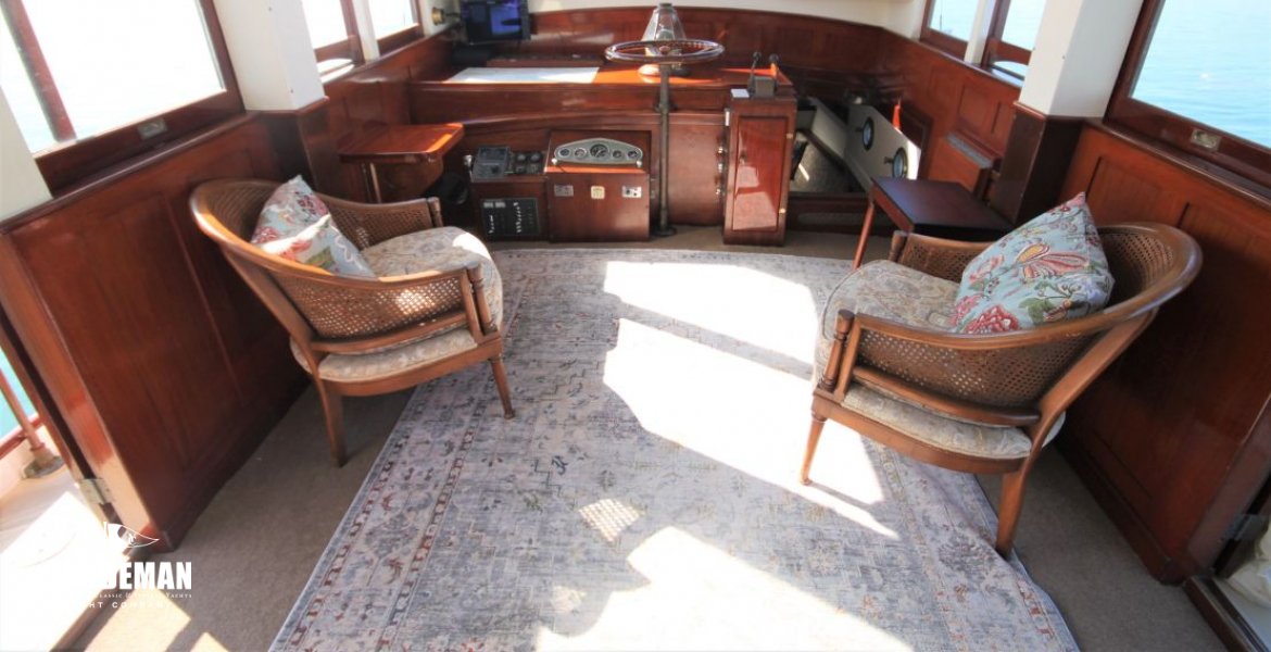 Wheelhouse view fwd