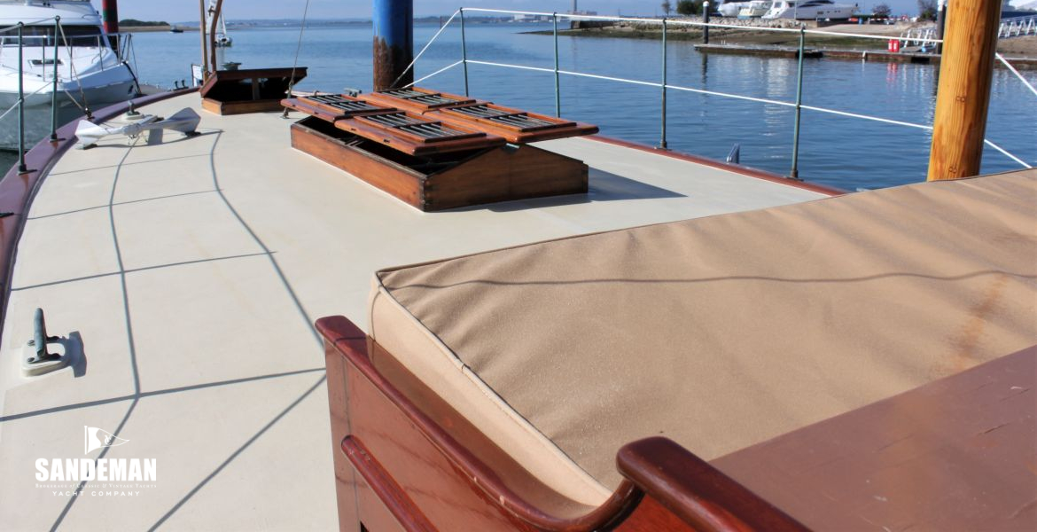Fwd to foredeck