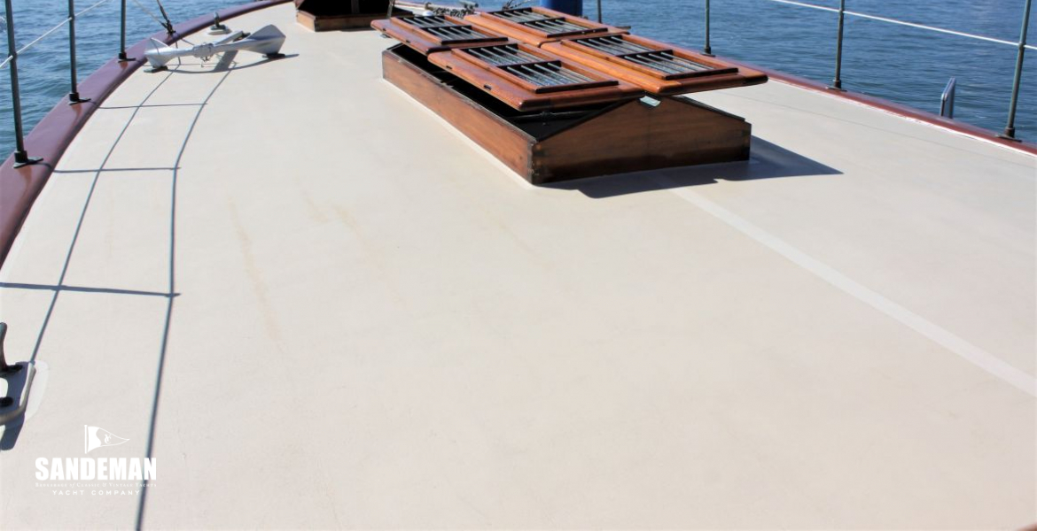 Fwd deck view fwd