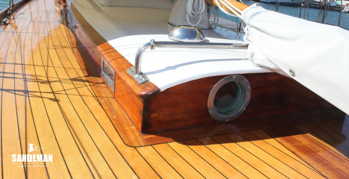 13Sidedeckvaft.jpg